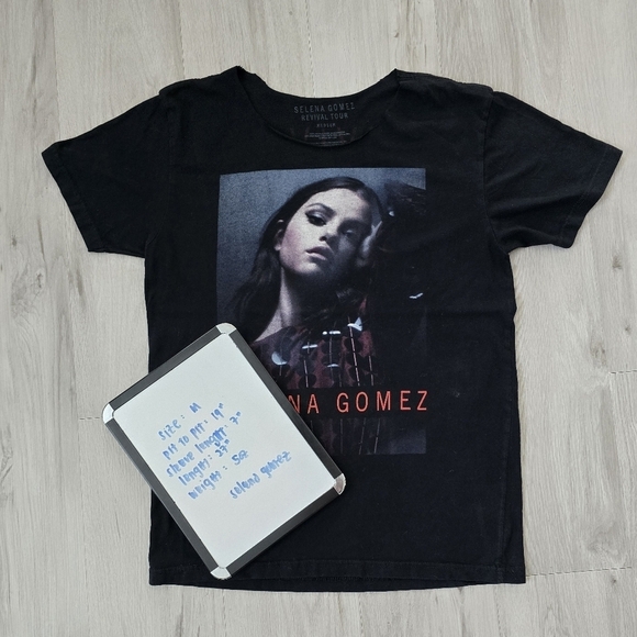 Selena Gomez | 'Revival Tour 2016' black graphic print concert t-shirt | WMS M - Picture 3 of 10